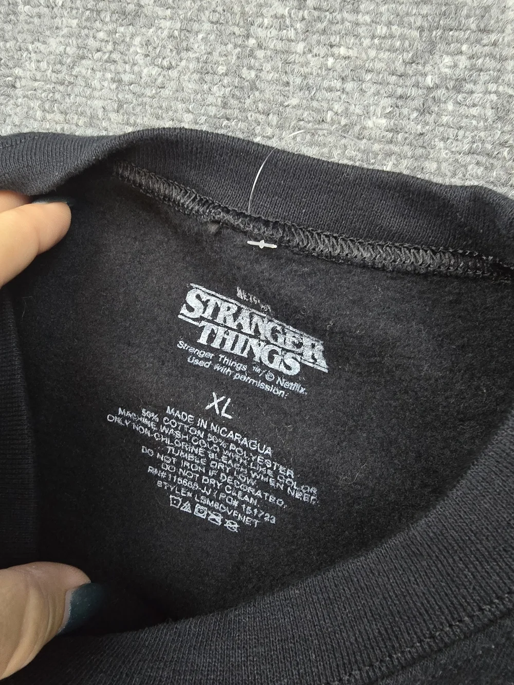 Stranger Things Crewneck Sweatshirt Mens XL Black Horror Graphic Netflix